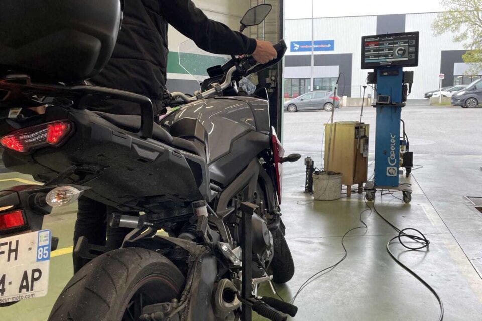 controle technique moto pollution