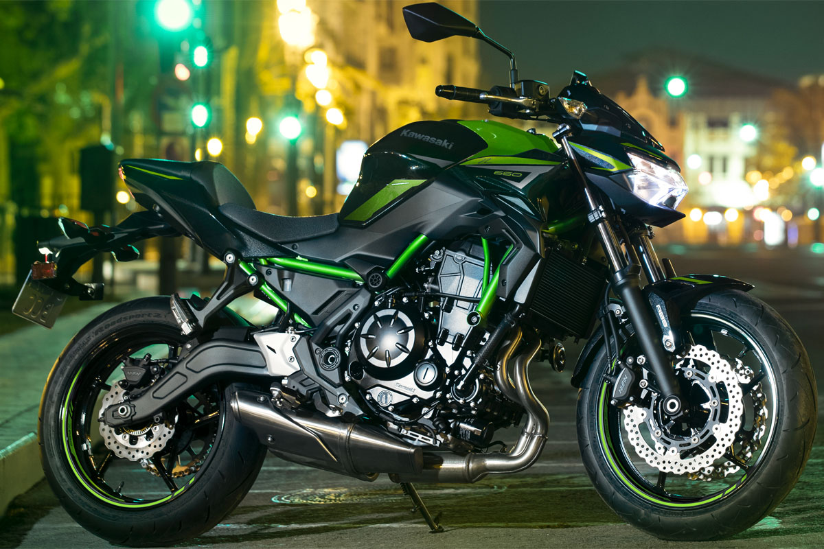 moto roadster Kawasaki Z650